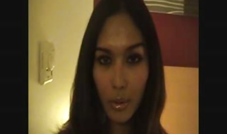 Meninggalkan dijinakkan Remaja Ely bola web porn indo terbang keluar pantatnya sebelum ass.